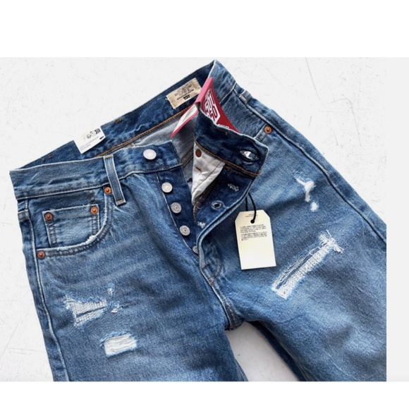 Levi's Womens Nwt 150th 501 Straight 125010424 Distressed Selvedge Jeans 24 x 32 - Picture 4 of 8